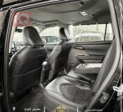 تۆیۆتا هایلاندەر